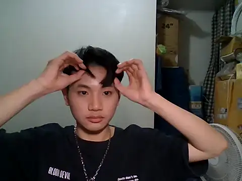 Snapshot of sweetener_321 chatting on March 16, 2026, 5:39 pm sweetener 321 online show from March 16, 2026, 5:39 pm