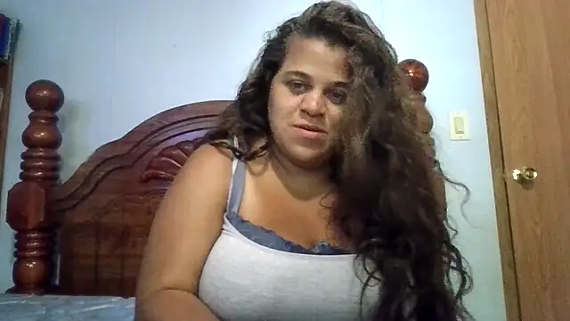 Celestee6969 online show from April 16, 2026, 1:12 pm