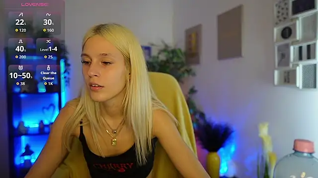 Snapshot of Luna_Grace18 chatting on June 18, 2026, 1:26 pm Luna Grace18 online show from June 18, 2026, 1:26 pm