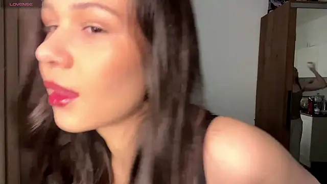 SparkSkarlet online show from April 19, 2026, 4:50 pm