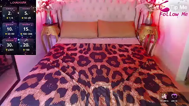 Snapshot of YourAsianGoddess chatting on November 14, 2025, 8:46 am YourAsianGoddess online show from November 14, 2025, 8:46 am