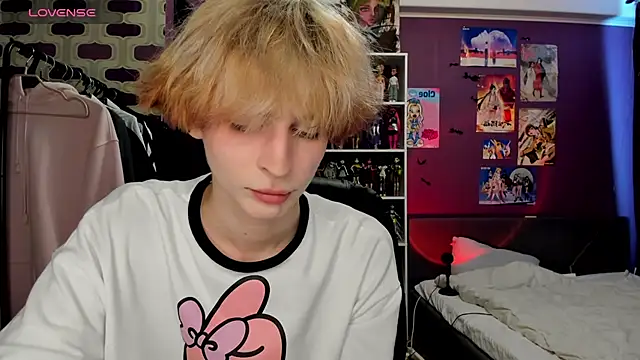 sweet peach    online show from July 10, 2026, 12:08 pm