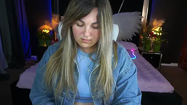 AlissyaGrayy online show from May 14, 2026, 6:58 pm