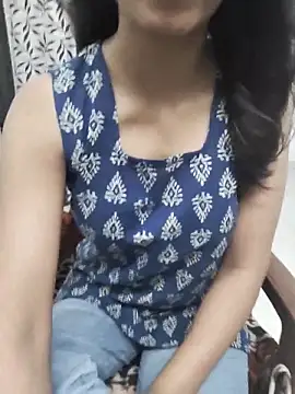 myra77 online show from May 17, 2026, 12:56 pm