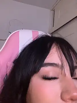 Snapshot of MayyBonita chatting on May 10, 2026, 4:34 pm MayyBonita online show from May 10, 2026, 4:34 pm