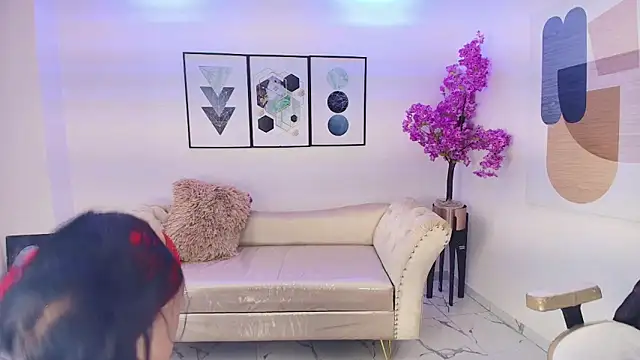 Kitty  meow online show from April 14, 2026, 12:44 pm