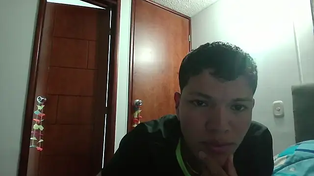 Snapshot of EK_DESIRE chatting on March 17, 2026, 5:00 am EK DESIRE online show from March 17, 2026, 5:00 am