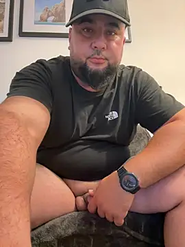 Snapshot of Ryan06617 chatting on June 27, 2026, 8:14 pm Ryan06617 online show from June 27, 2026, 8:14 pm