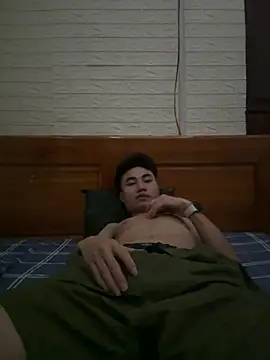 Snapshot of Hoanganhdayroii chatting on April 15, 2026, 2:29 am Hoanganhdayroii online show from April 15, 2026, 2:29 am