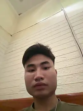 Snapshot of Hoanganhdayroii chatting on May 2, 2026, 12:26 am Hoanganhdayroii online show from May 2, 2026, 12:26 am