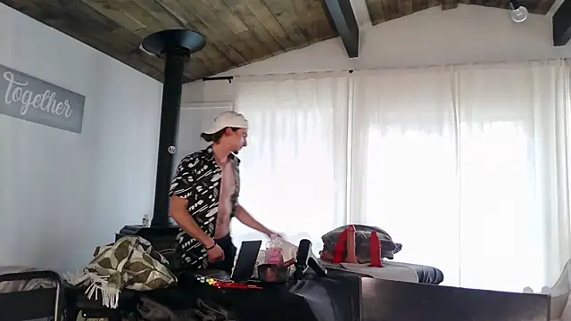 DylanBrook online show from April 17, 2026, 10:35 pm