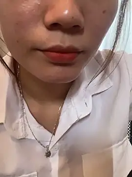 -Eidieea- online show from April 12, 2026, 2:27 am