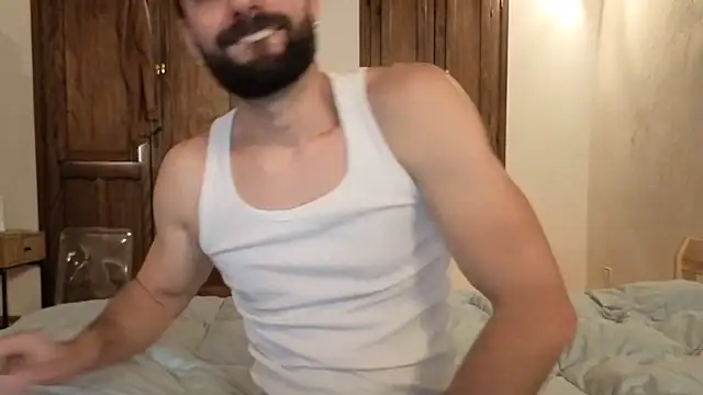 Snapshot of AmicisegretiITA chatting on May 3, 2026, 9:48 am AmicisegretiITA online show from May 3, 2026, 9:48 am
