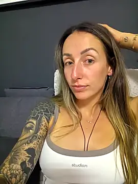 NicoleKaiser online show from May 11, 2026, 7:11 pm