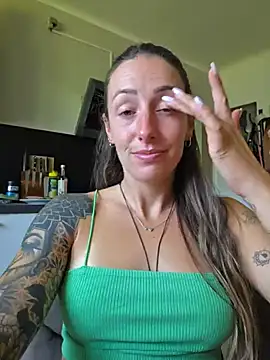 NicoleKaiser online show from June 27, 2026, 8:08 am