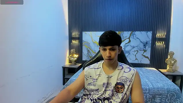 Snapshot of AdrianFranko chatting on May 27, 2026, 1:30 pm AdrianFranko online show from May 27, 2026, 1:30 pm