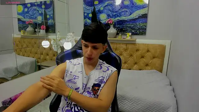 AdrianFranko online show from July 29, 2026, 12:47 pm