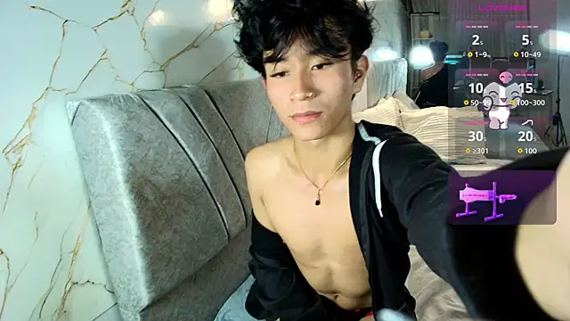 cococumps online show from April 18, 2026, 11:14 am