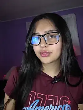 1 Scarllet  online show from March 19, 2026, 1:48 pm