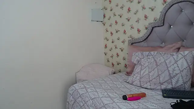 crystal watson0 online show from April 4, 2026, 1:30 pm