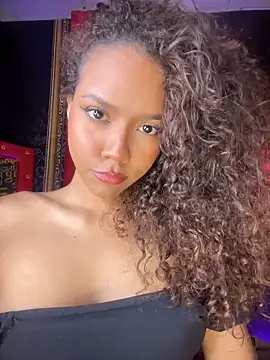 Snapshot of CurlyOopsieXXX chatting on June 9, 2026, 9:37 pm CurlyOopsieXXX online show from June 9, 2026, 9:37 pm