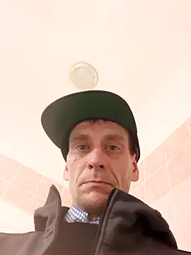 Tripiiik online show from April 22, 2026, 6:27 am