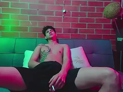 Kurtt   online show from April 22, 2026, 10:22 pm