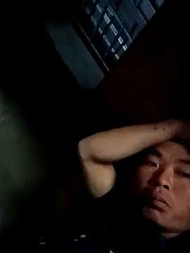 boy-pho- online show from April 1, 2026, 4:57 am