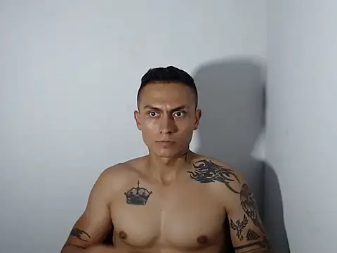 Latinos9882 online show from March 27, 2026, 10:20 pm