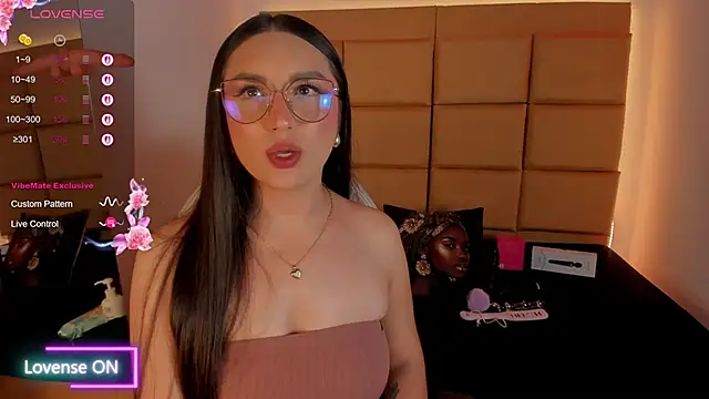 Snapshot of Kalessi_cam chatting on May 25, 2026, 8:15 pm Kalessi cam online show from May 25, 2026, 8:15 pm