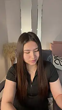 Snapshot of IceIcebabe_ chatting on March 21, 2026, 12:59 am IceIcebabe online show from March 21, 2026, 12:59 am