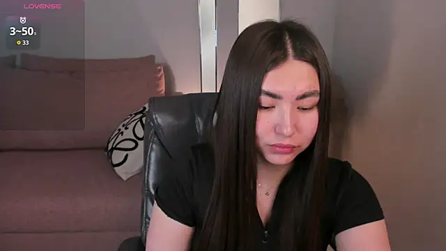 Snapshot of IceIcebabe_ chatting on April 2, 2026, 1:03 am IceIcebabe online show from April 2, 2026, 1:03 am