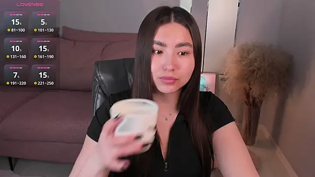 Snapshot of IceIcebabe_ chatting on April 4, 2026, 1:04 am IceIcebabe online show from April 4, 2026, 1:04 am