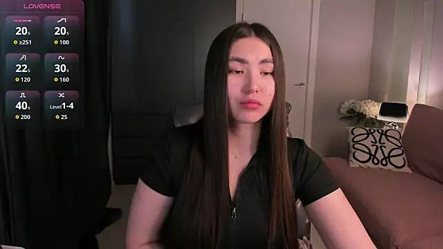 Snapshot of IceIcebabe_ chatting on April 16, 2026, 1:06 am IceIcebabe online show from April 16, 2026, 1:06 am