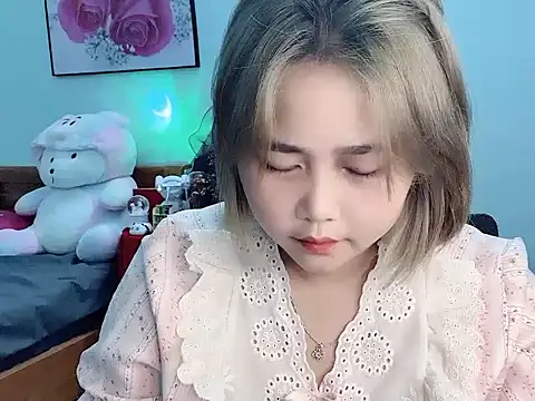 Nhanlu009 online show from May 20, 2026, 1:50 pm