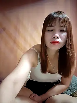 Reeoo-93 online show from April 15, 2026, 10:21 pm