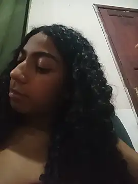 SereiaMulata online show from June 14, 2026, 1:14 am