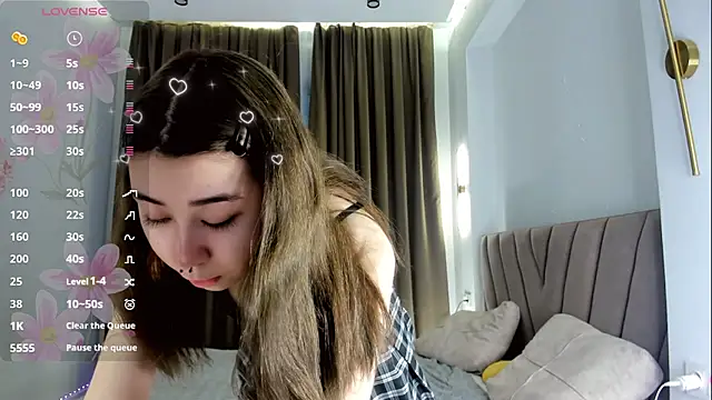 gigi meii online show from April 15, 2026, 1:07 pm