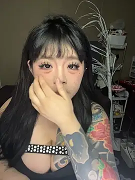 Snapshot of Coco4669 chatting on March 18, 2026, 8:23 pm Coco4669 online show from March 18, 2026, 8:23 pm