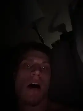 Snapshot of RAVENTREY1 chatting on March 30, 2026, 4:46 am RAVENTREY1 online show from March 30, 2026, 4:46 am