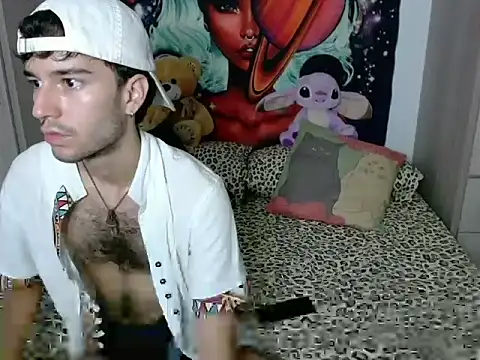Snapshot of Adrien_polo chatting on May 18, 2026, 5:46 am Adrien polo online show from May 18, 2026, 5:46 am