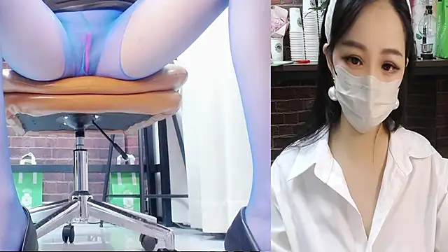 Latte-01 online show from May 8, 2026, 2:44 pm
