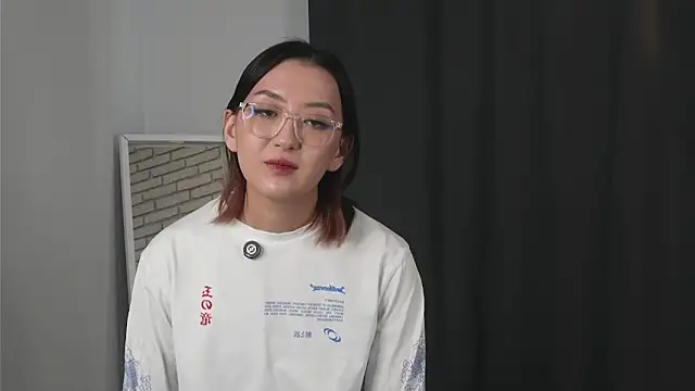 Snapshot of DeeCosca chatting on March 20, 2026, 6:07 am DeeCosca online show from March 20, 2026, 6:07 am