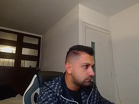 BryceReign online show from May 7, 2026, 4:51 am