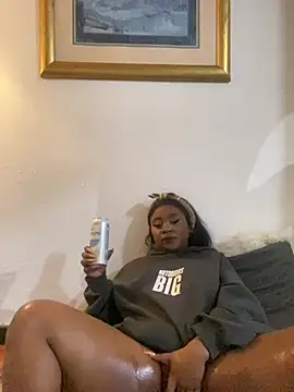 MILLIONDOLLARPUSSY95 online show from July 6, 2026, 3:36 am