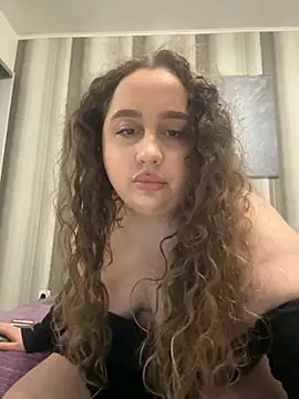 Snapshot of CurlyMaddie chatting on March 24, 2026, 7:08 pm CurlyMaddie online show from March 24, 2026, 7:08 pm