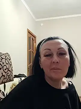 HelgaDennis online show from May 1, 2026, 9:52 pm