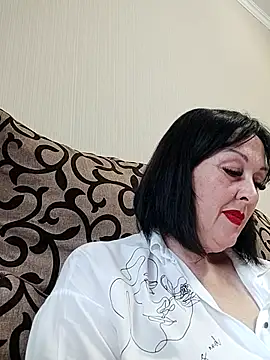 Snapshot of HelgaDennis chatting on June 15, 2026, 4:31 pm HelgaDennis online show from June 15, 2026, 4:31 pm