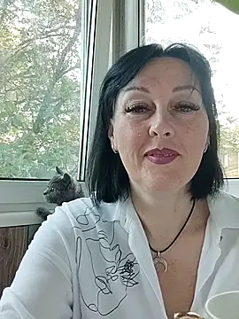 HelgaDennis online show from June 20, 2026, 3:09 am