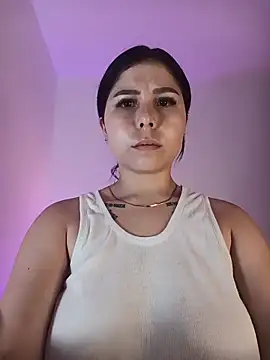 SalomeFire online show from May 21, 2026, 4:14 pm